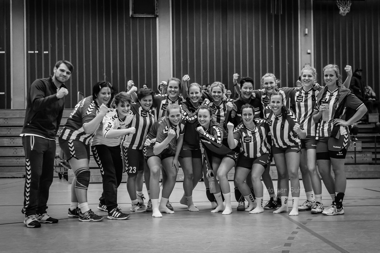 Bild 188 - Frauen Barmstedter TS - Buedelsdorfer TSV : Ergebnis: 26:12